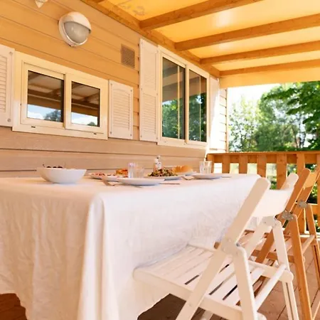 Tuscanychalets - Chalet Met Airco En Wifi * 비아레지오