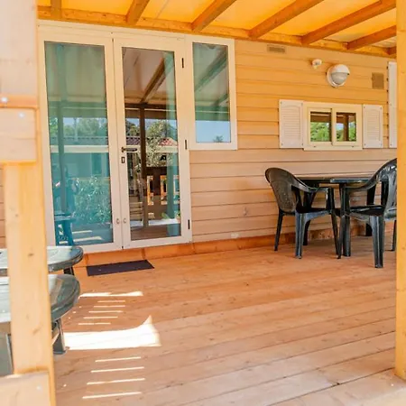 Tuscanychalets - Chalet Met Airco En Wifi 비아레지오