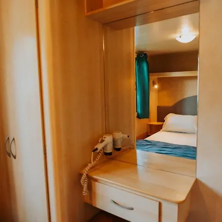 Tuscanychalets - Chalet Met Airco En Wifi * 비아레지오