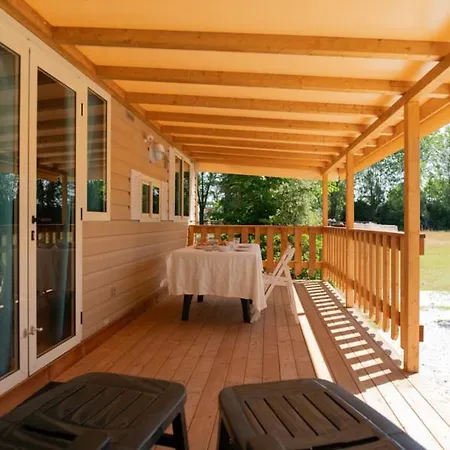Apartment Tuscanychalets - Chalet Met Airco En Wifi Viareggio